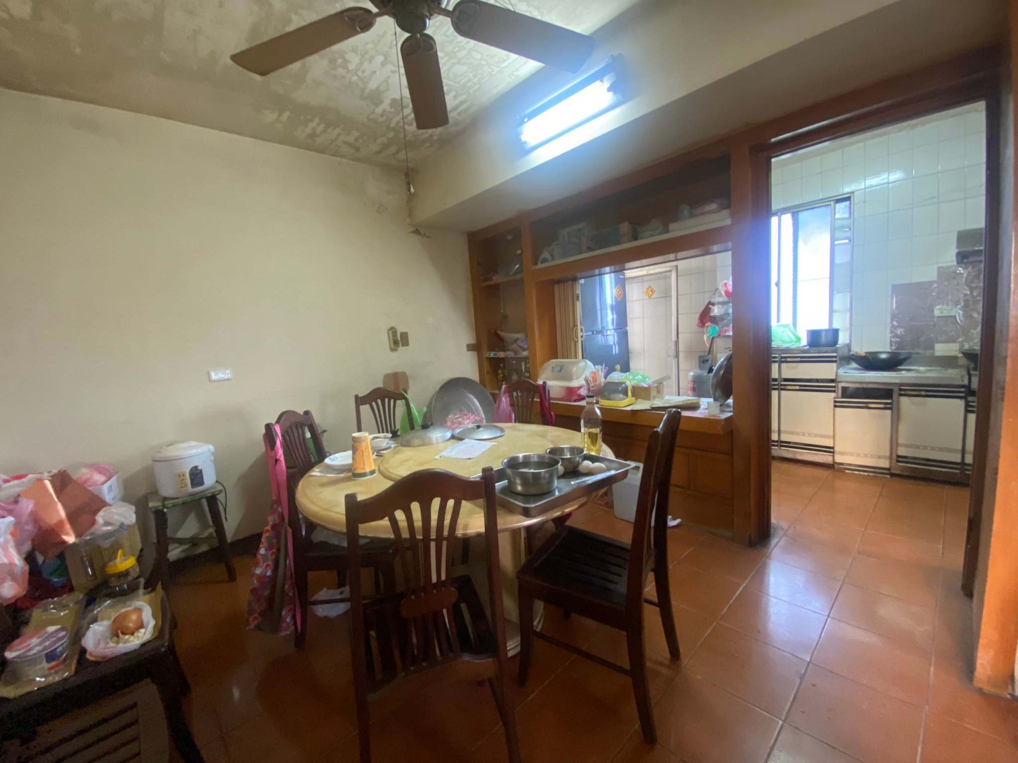 LINE_ALBUM_新化中山路大面寬鑽金店住_240923_5