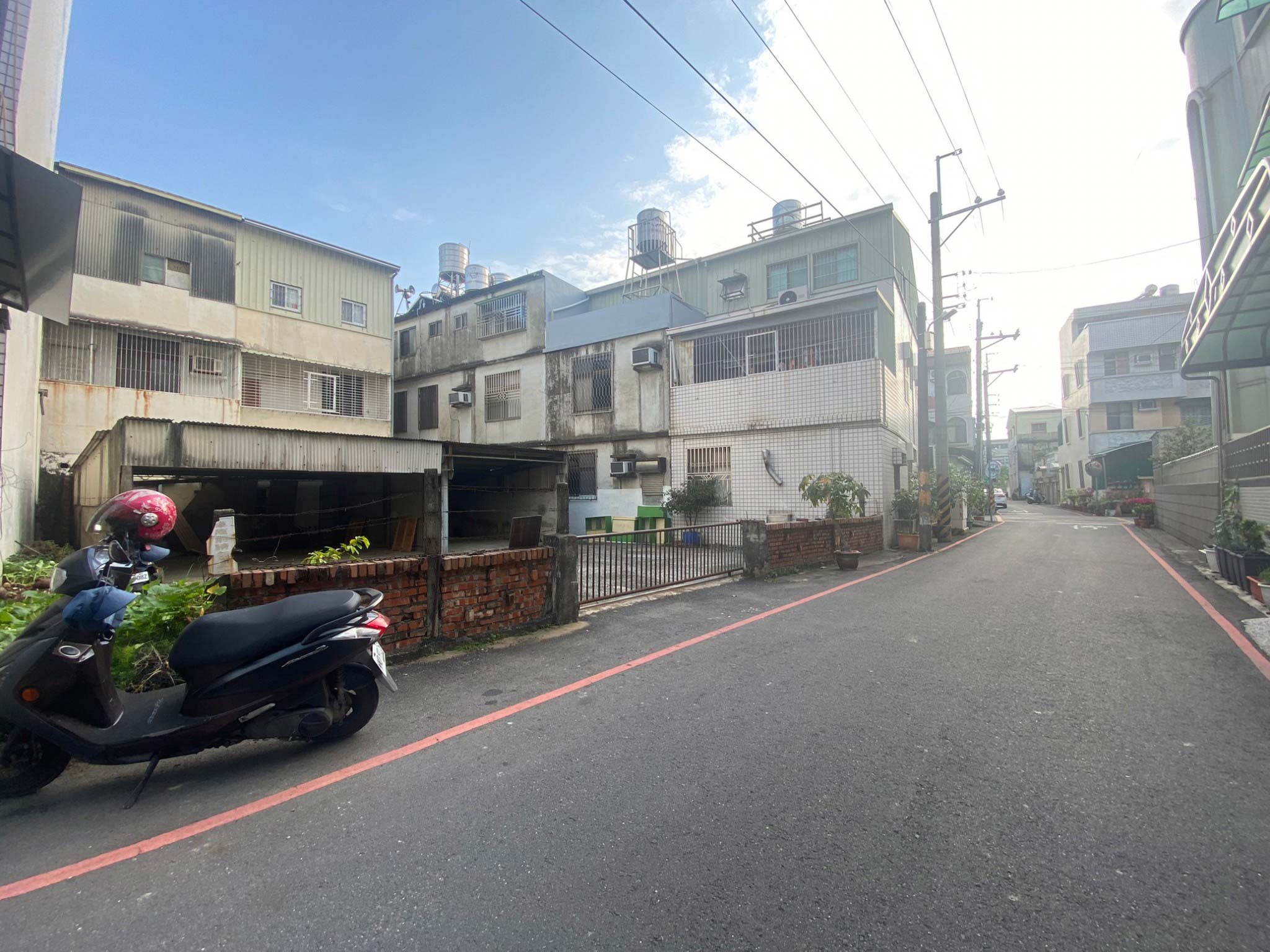 LINE_ALBUM_新化國中大器面寬建地_240923_2