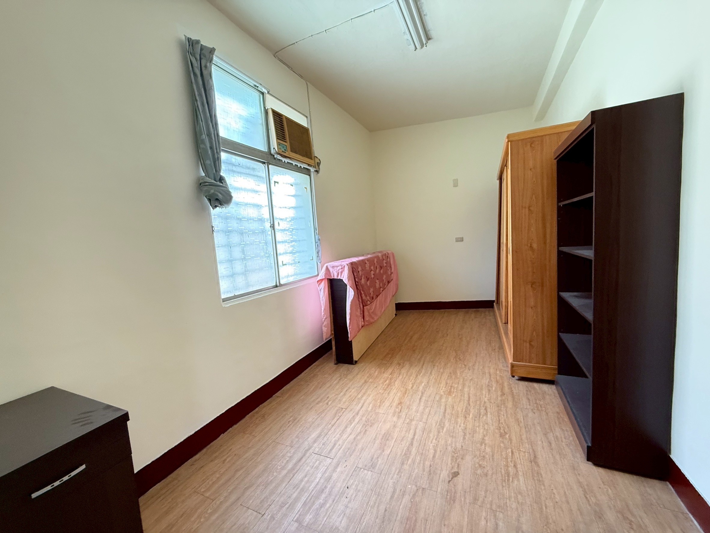 LINE_ALBUM_租件-民生路312號（透天）_250509_7