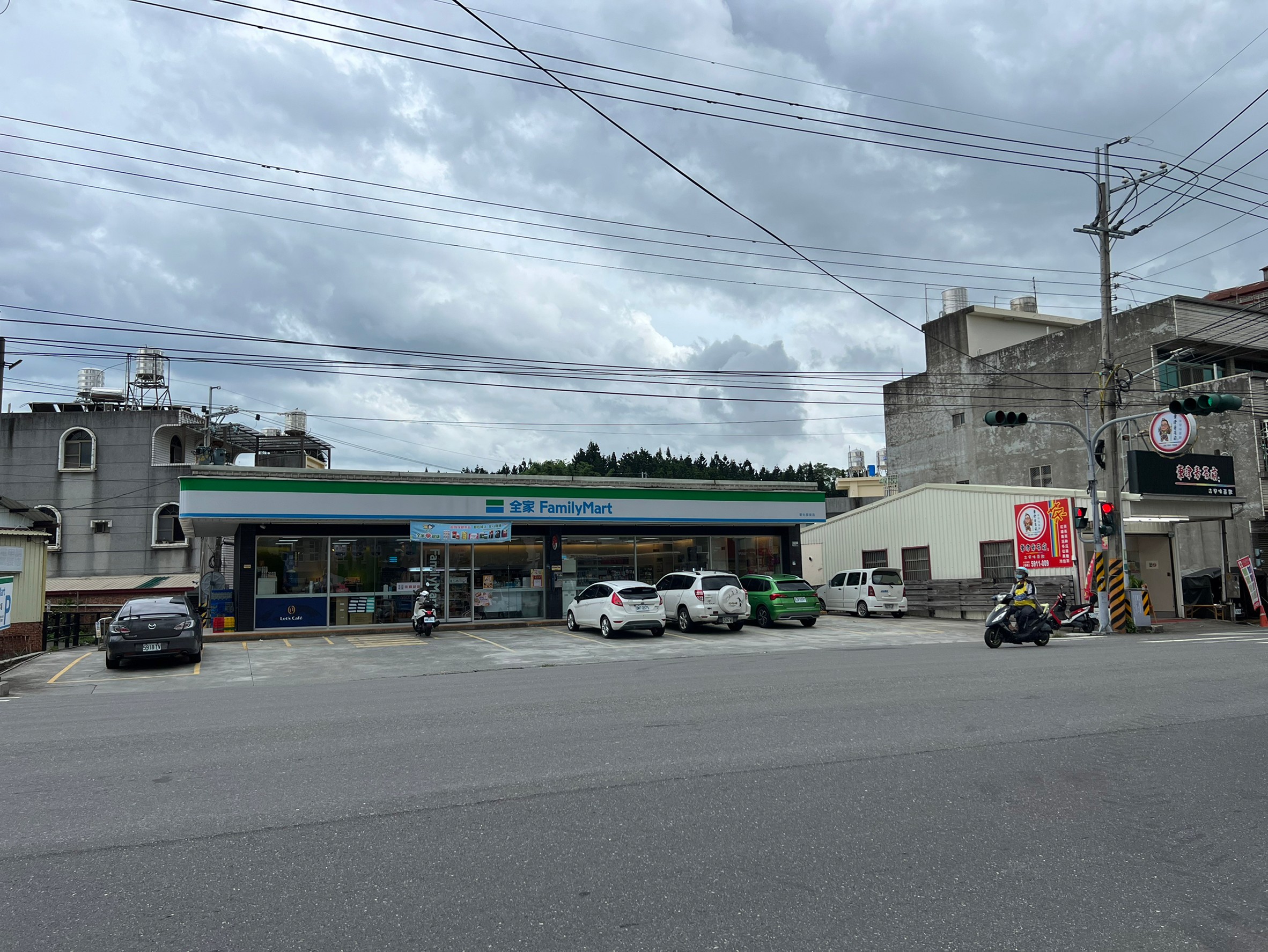 LINE_ALBUM_新化百坪花園獨棟別墅_220613_9