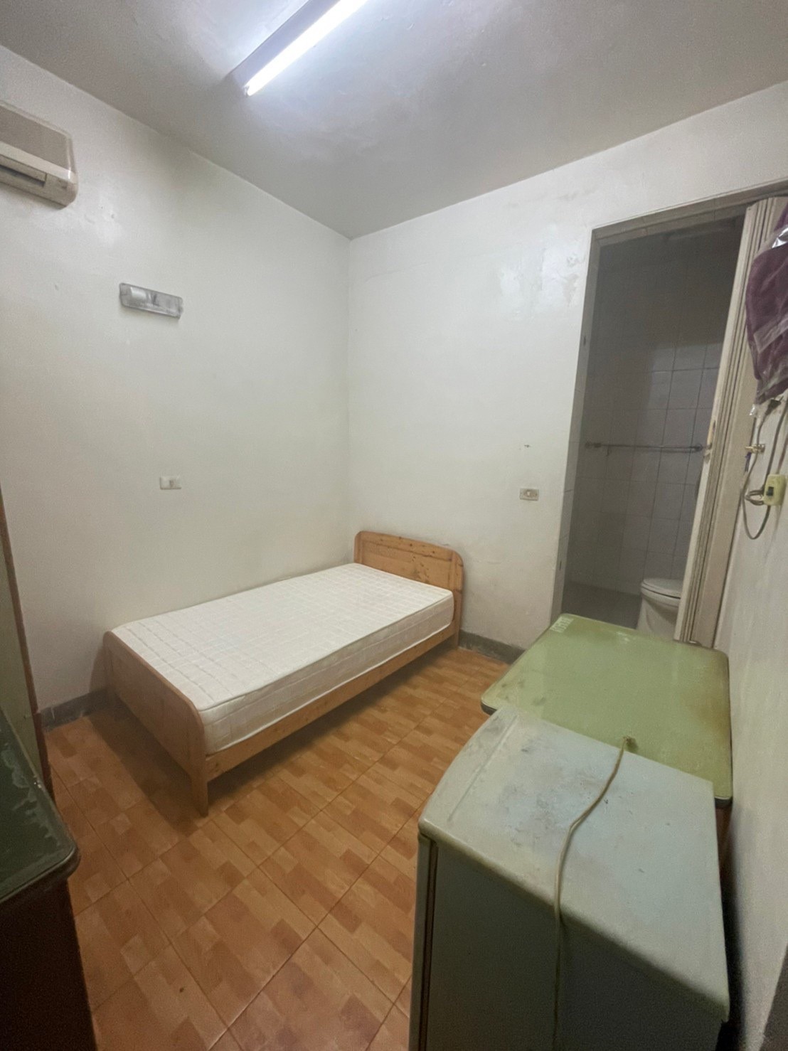 LINE_ALBUM_新市仁愛街28號透天_230407_0