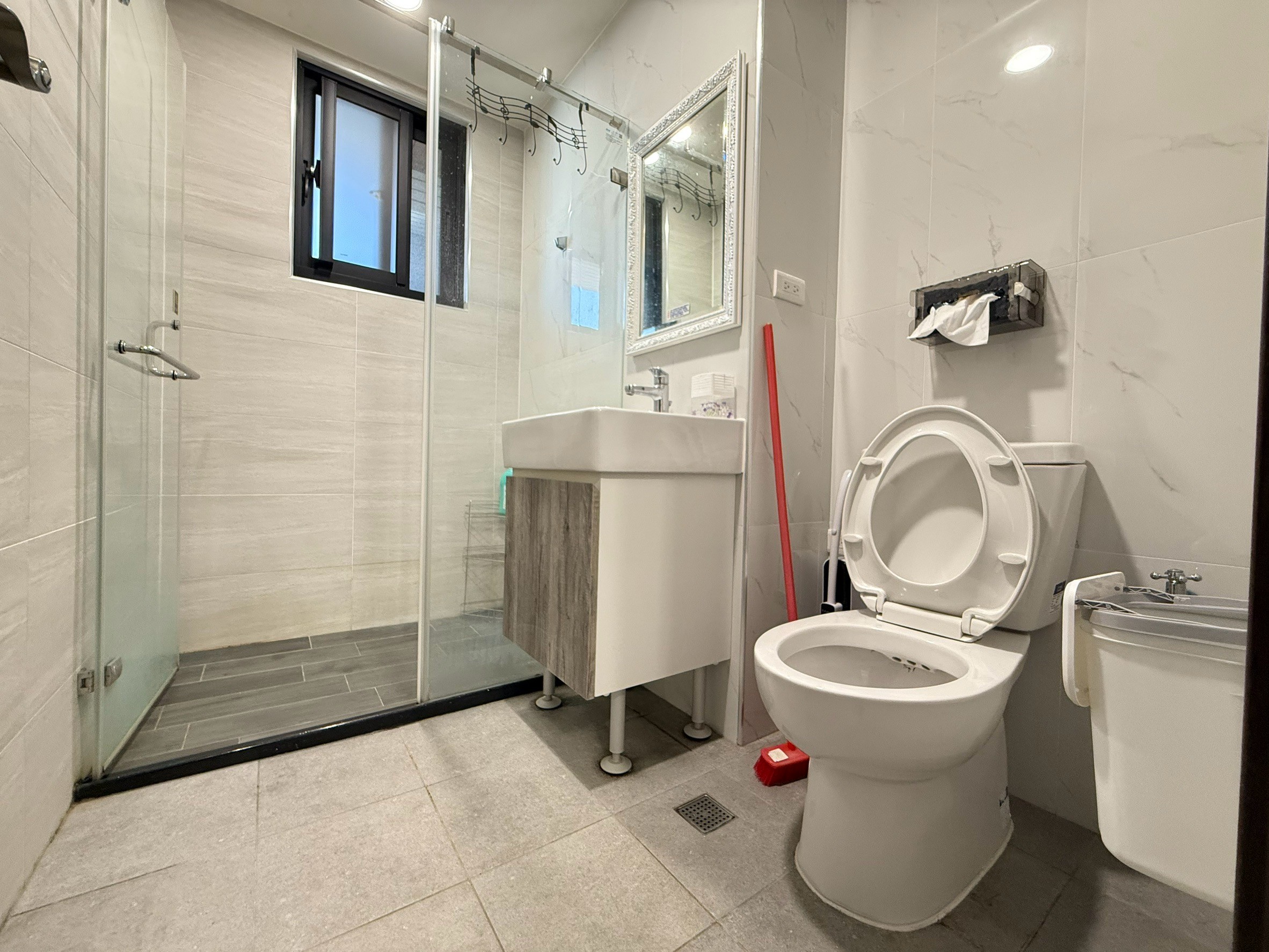 6LINE_ALBUM_文宜7樓-2_250325_4