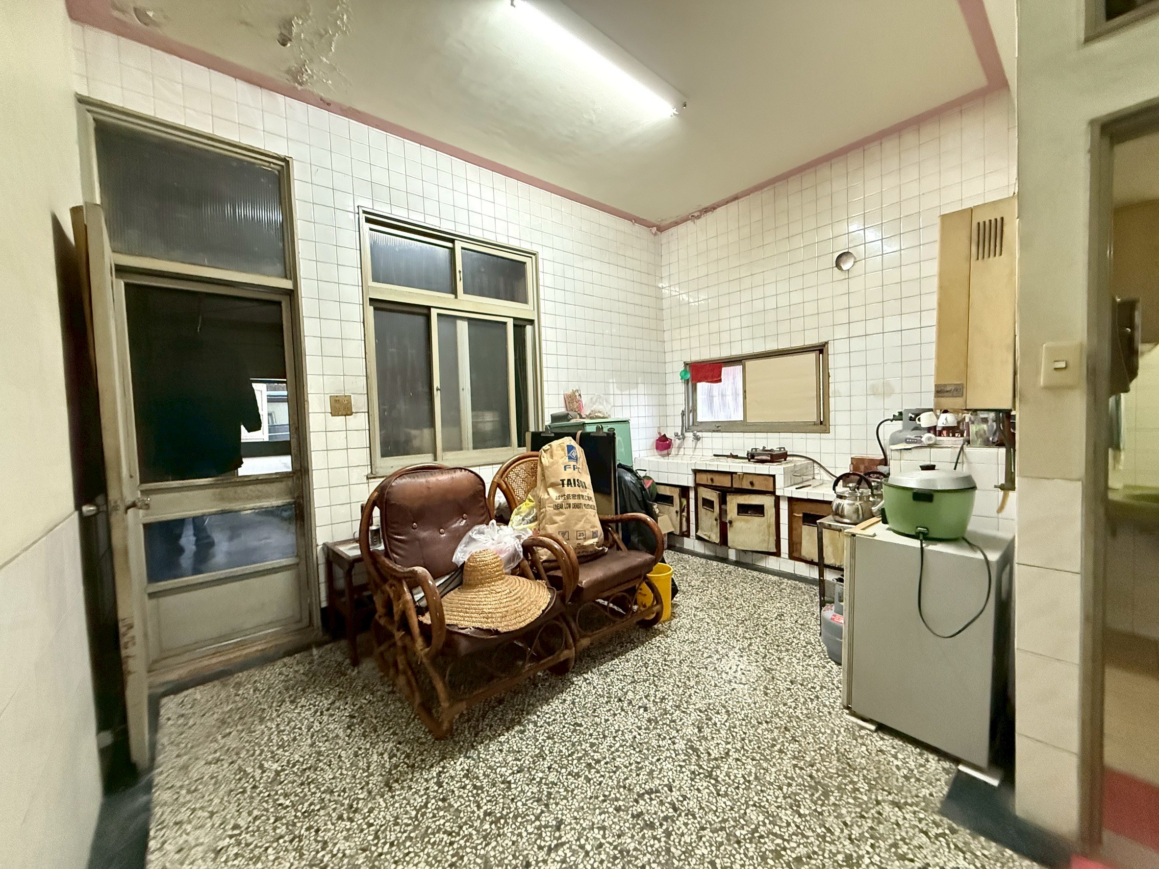 LINE_ALBUM_新化區太平街60號透天_250418_5