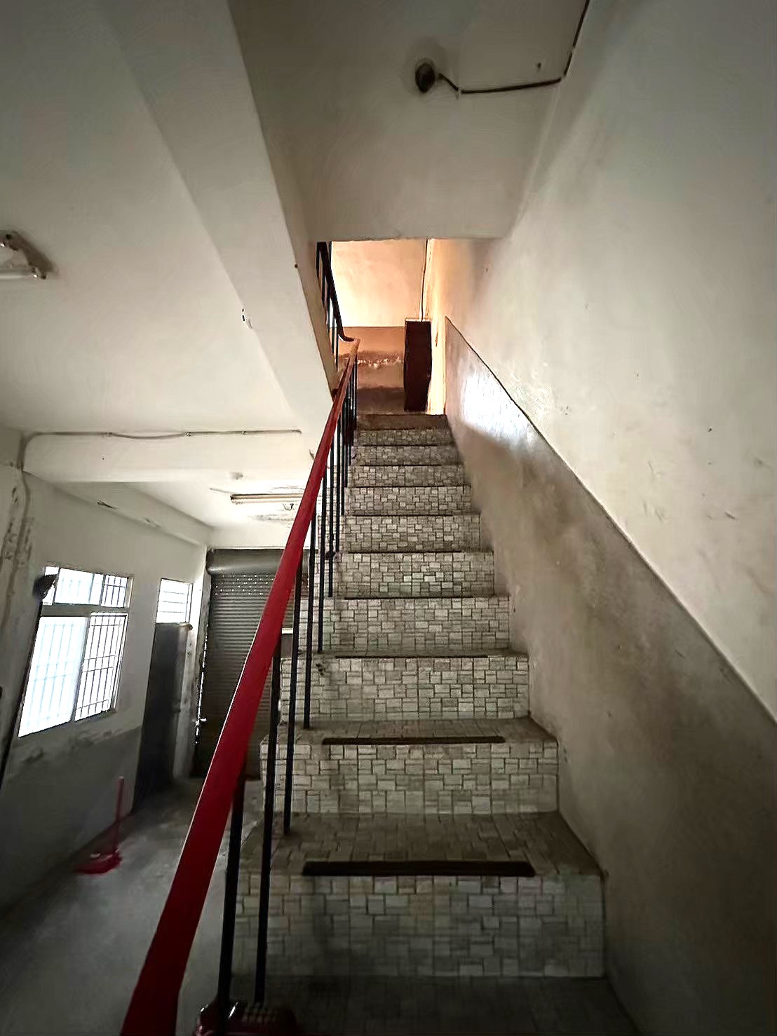 LINE_ALBUM_新化區忠孝路221號（有租客）_250424_5