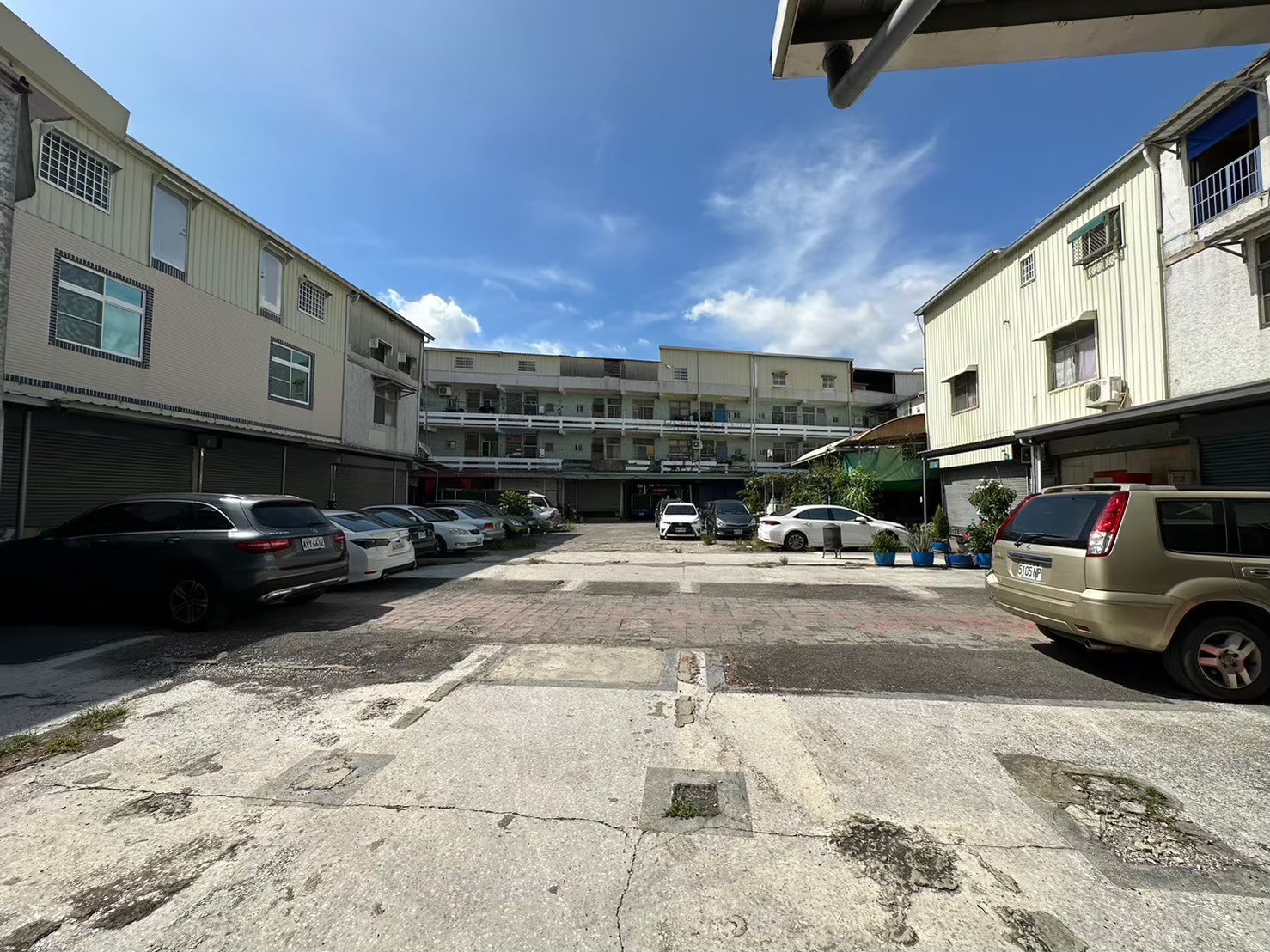 LINE_ALBUM_新化區忠孝路221號（有租客）_250424_9