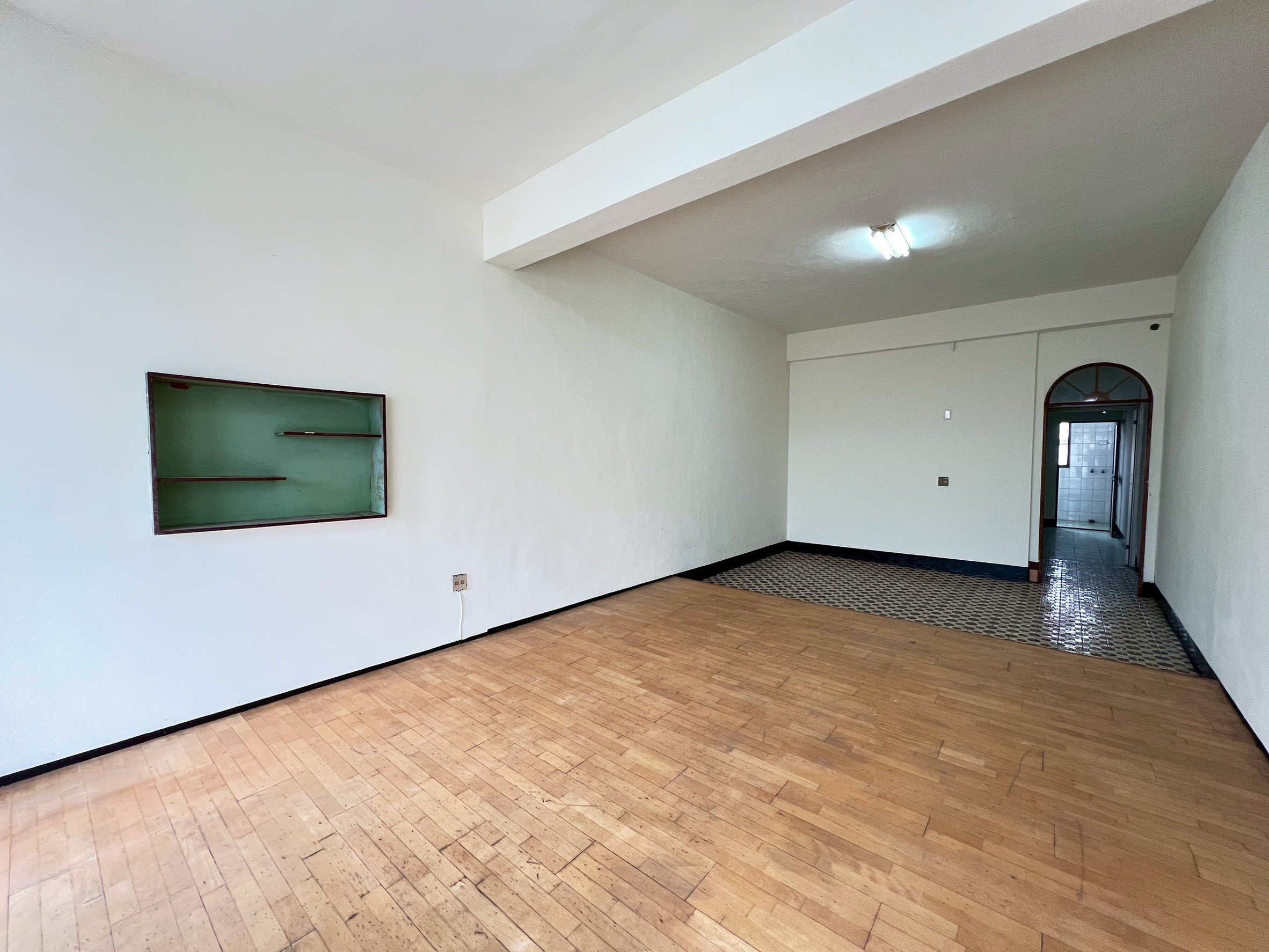 LINE_ALBUM_中正路賺錢金店住_250508_7