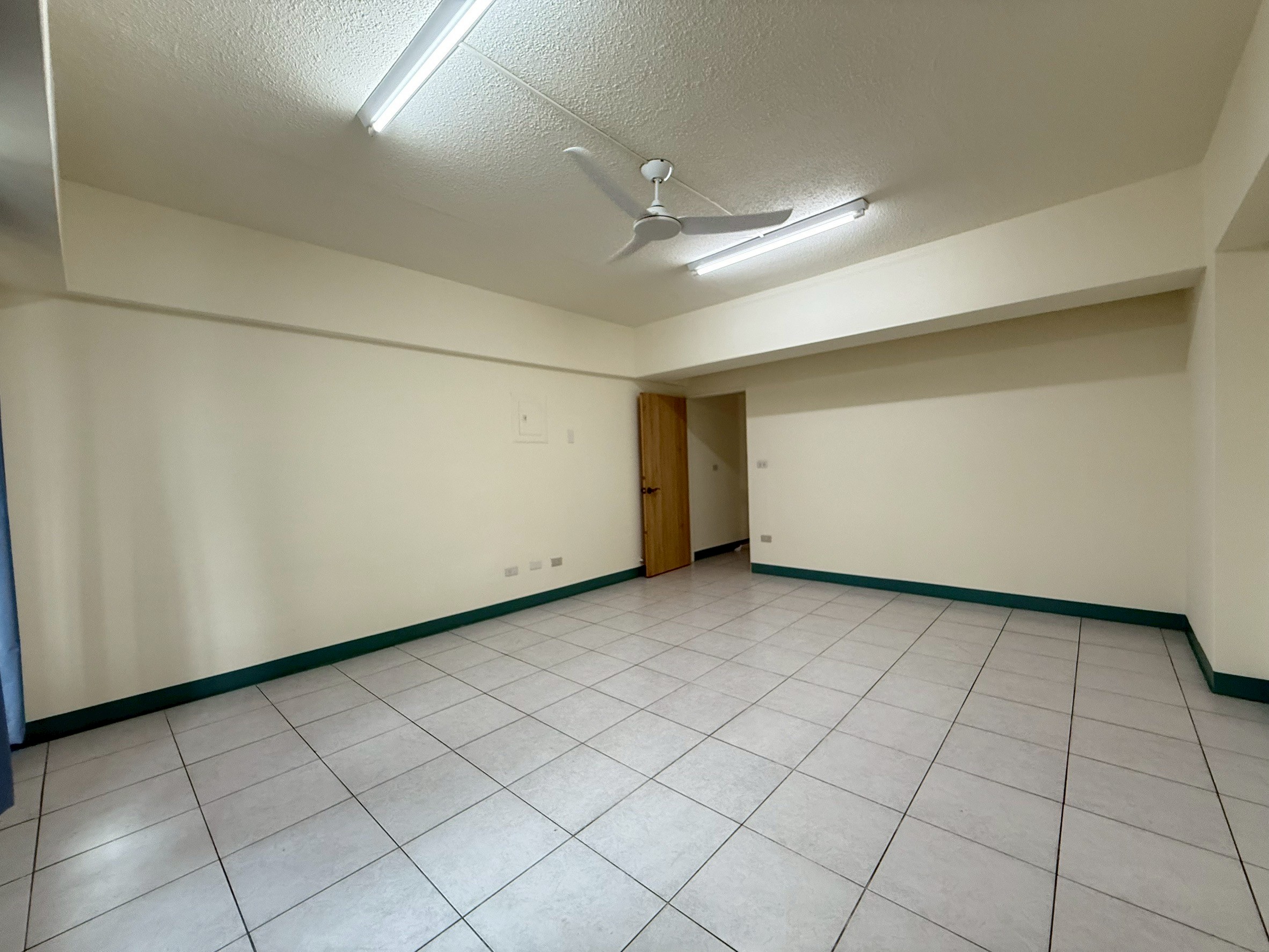 LINE_ALBUM_新化區民治路43巷3號（鄉集仕 樓店）_250807_1