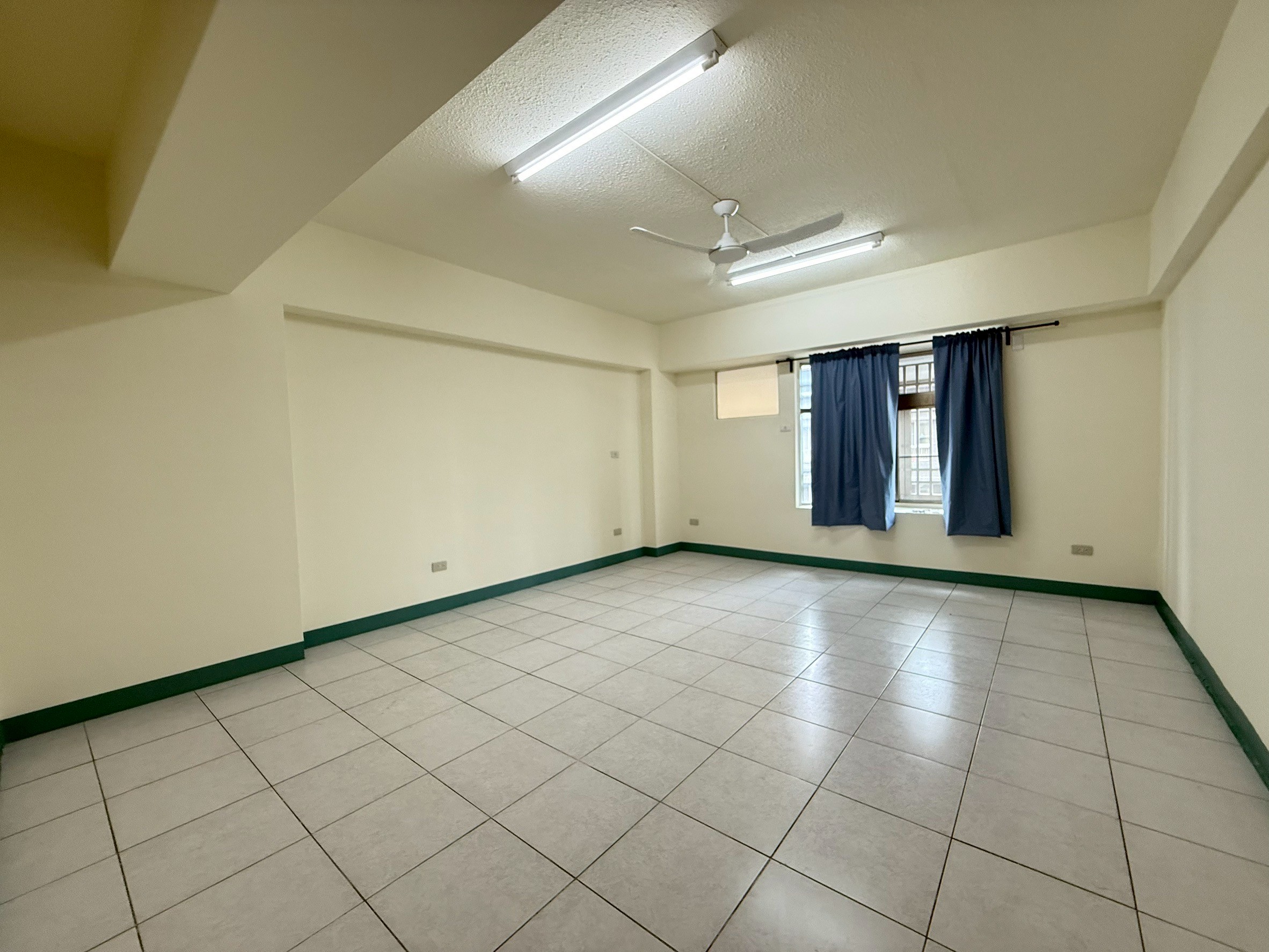 LINE_ALBUM_新化區民治路43巷3號（鄉集仕 樓店）_250807_2