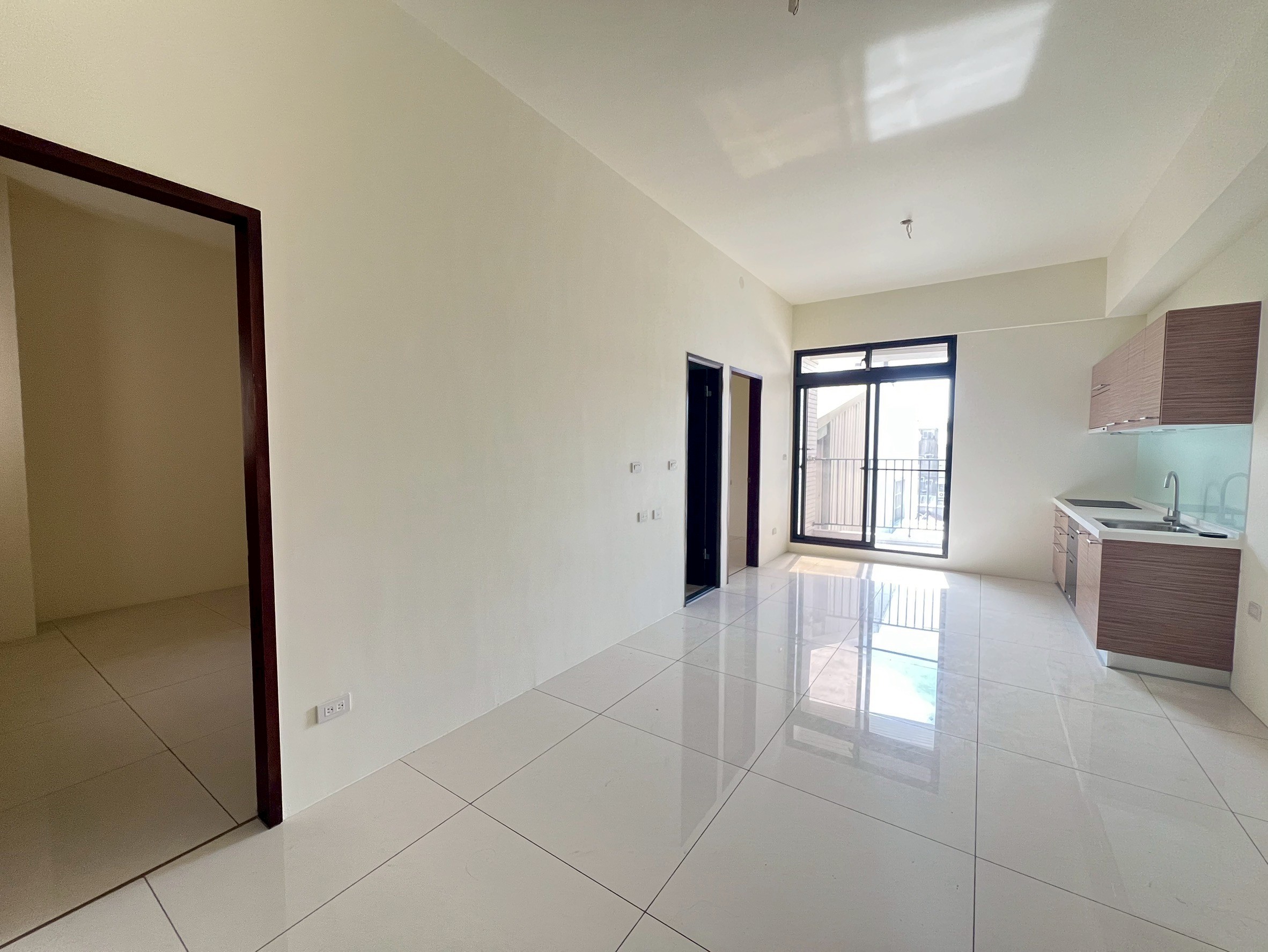 LINE_ALBUM_金玉建設（2樓之三、3樓之三，共兩戶）_250912_2