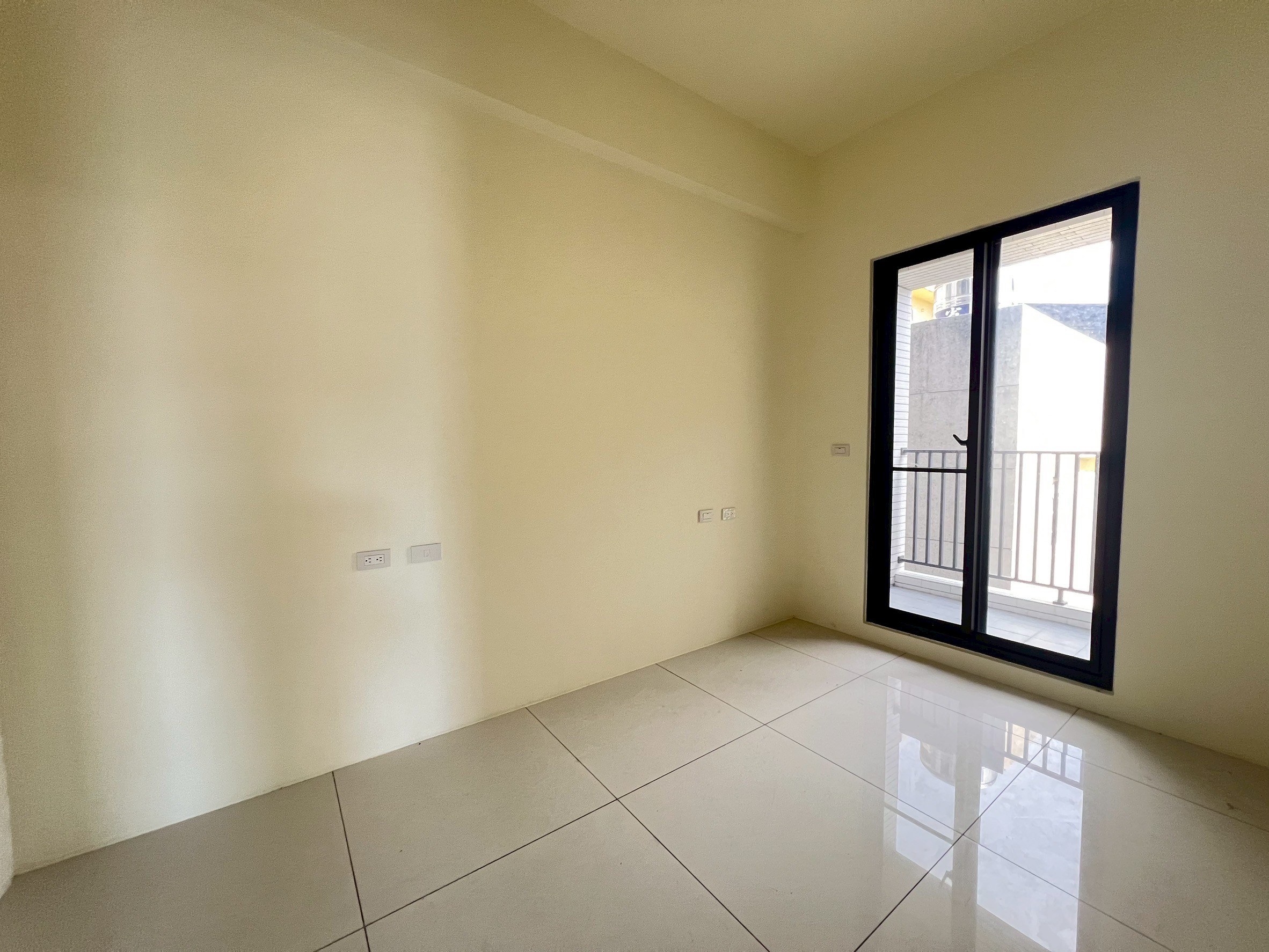 LINE_ALBUM_金玉建設（2樓之三、3樓之三，共兩戶）_250912_3