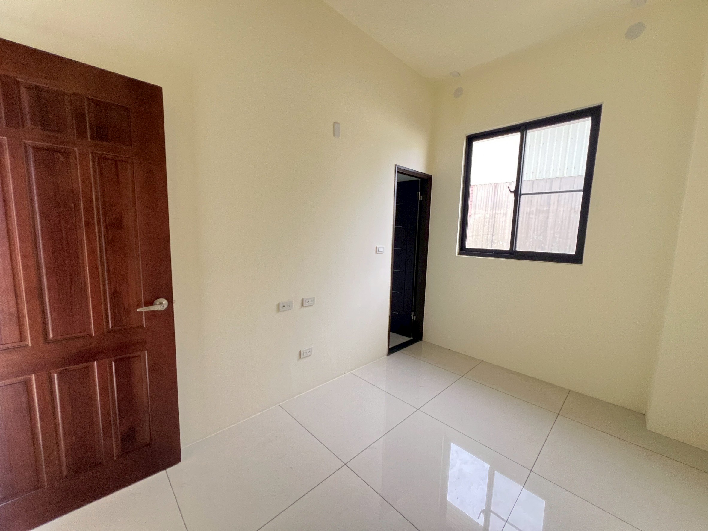 LINE_ALBUM_金玉建設（2樓之三、3樓之三，共兩戶）_250912_9