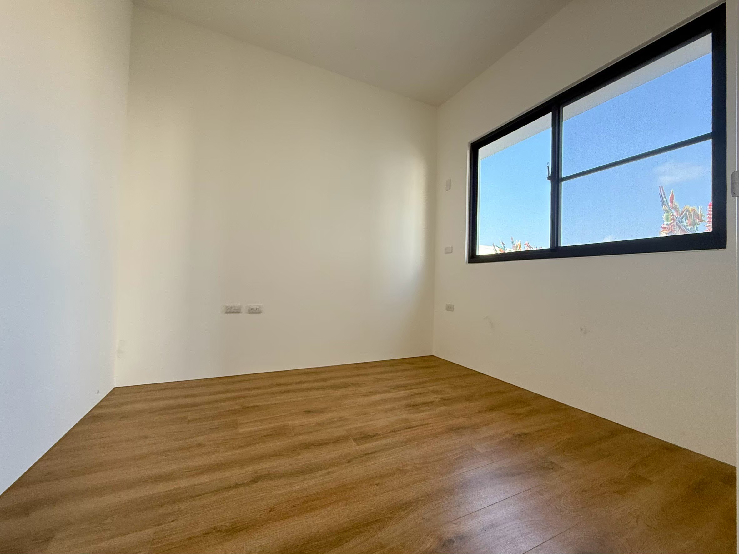 LINE_ALBUM_善化區復興街48巷1號2F-1(雪樹6）_251113_5