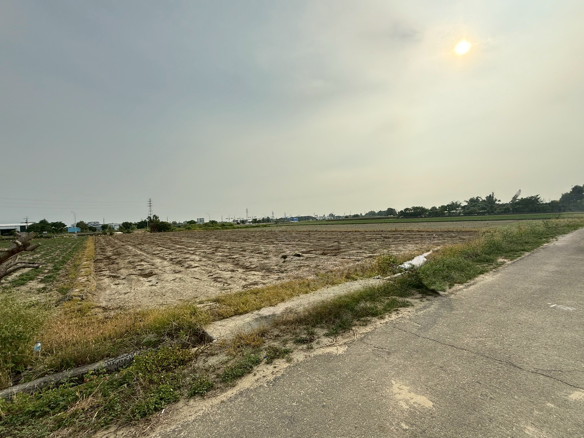 LINE_ALBUM_新化段太子廟小段1767 農地_250522_2