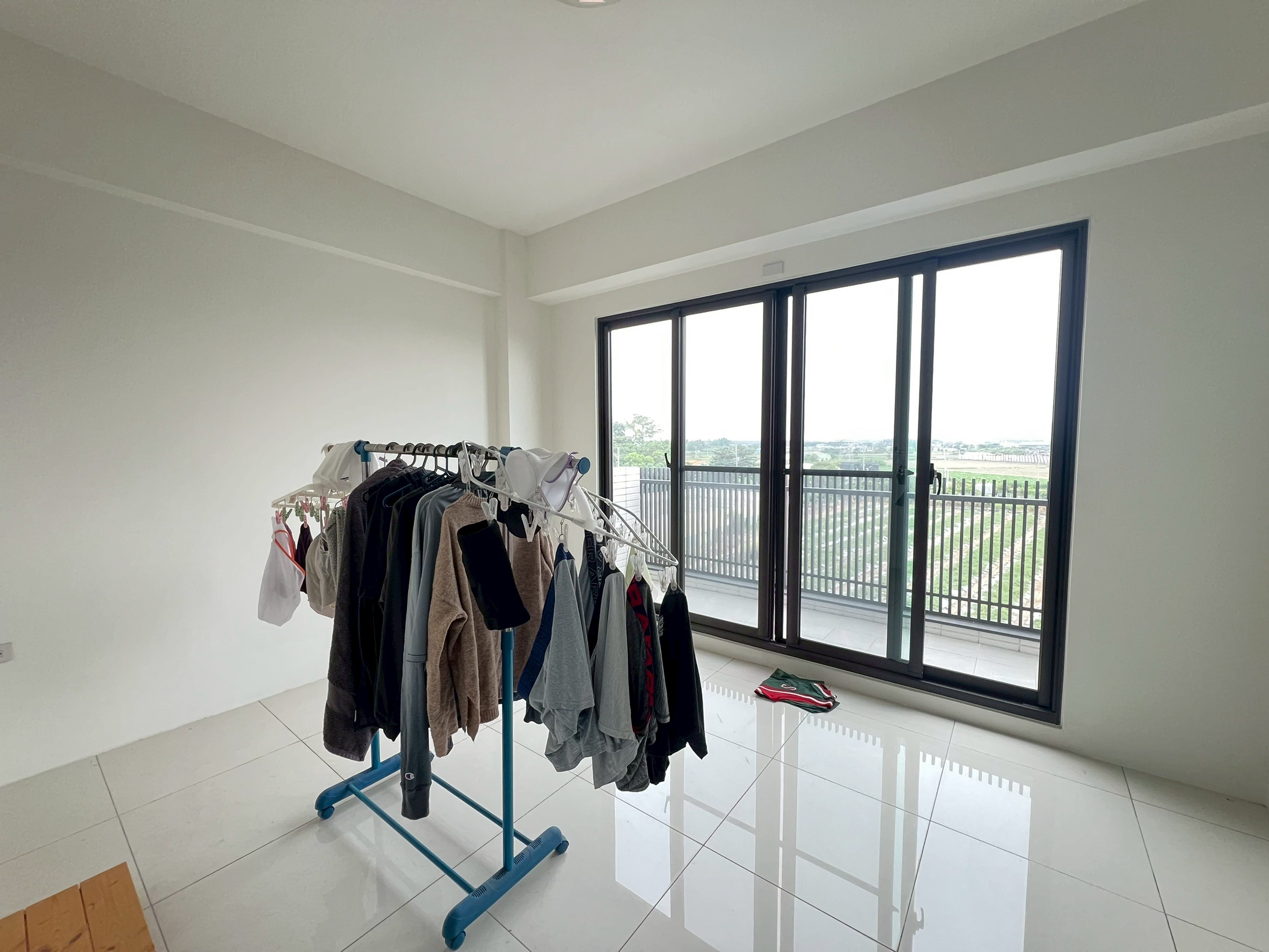 LINE_ALBUM_中正路靜岡新墅_251217_10