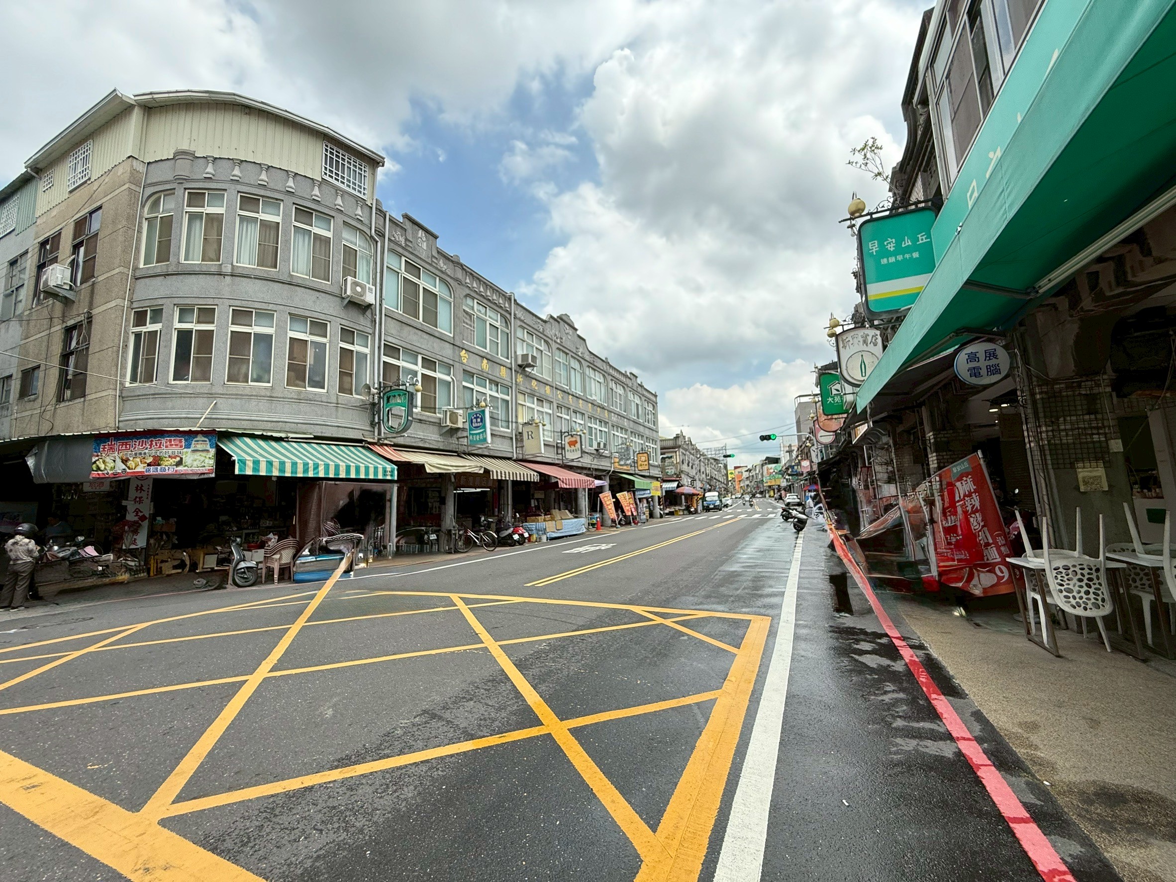 LINE_ALBUM_新化區新豐段 （體育公園轉交） 商業建地_250629_4