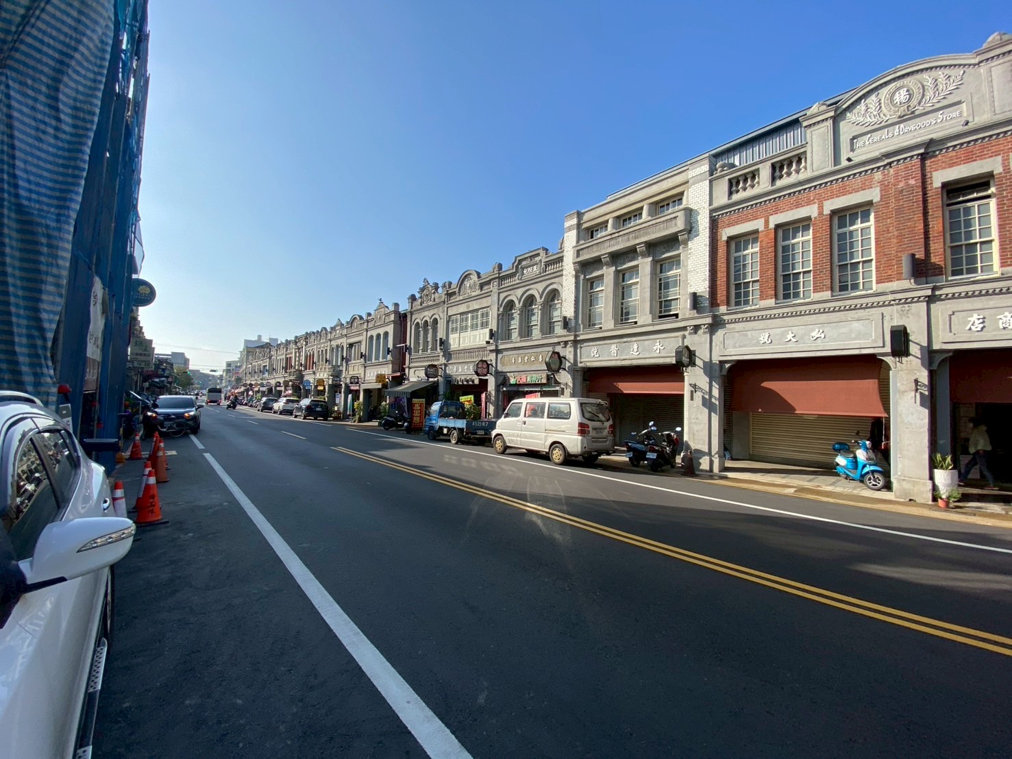 LINE_ALBUM_正新國小店面_251210_2