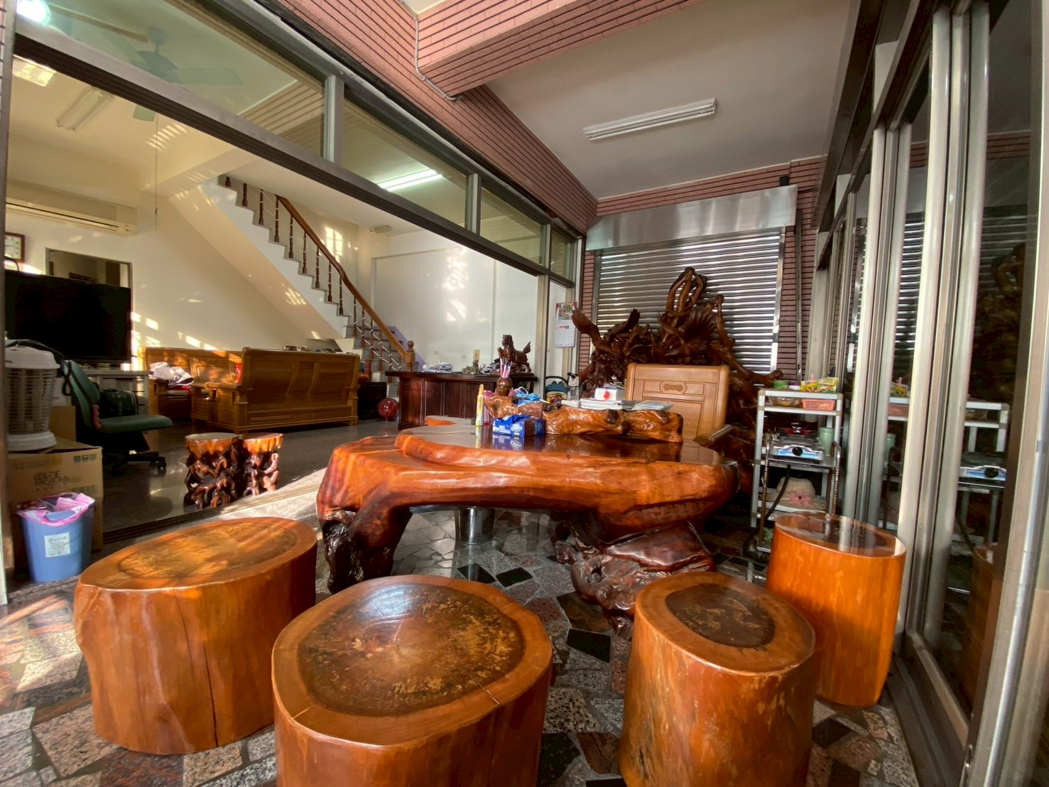 LINE_ALBUM_正新國小店面_251210_8