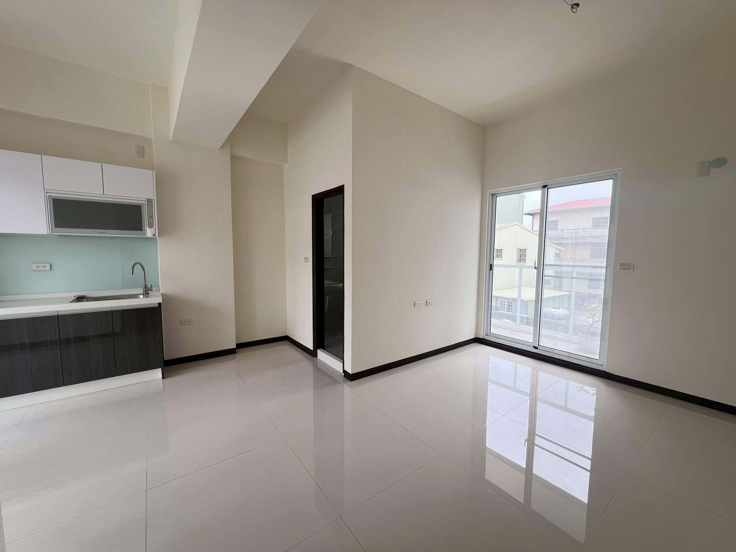 LINE_ALBUM_居易白_251219_16