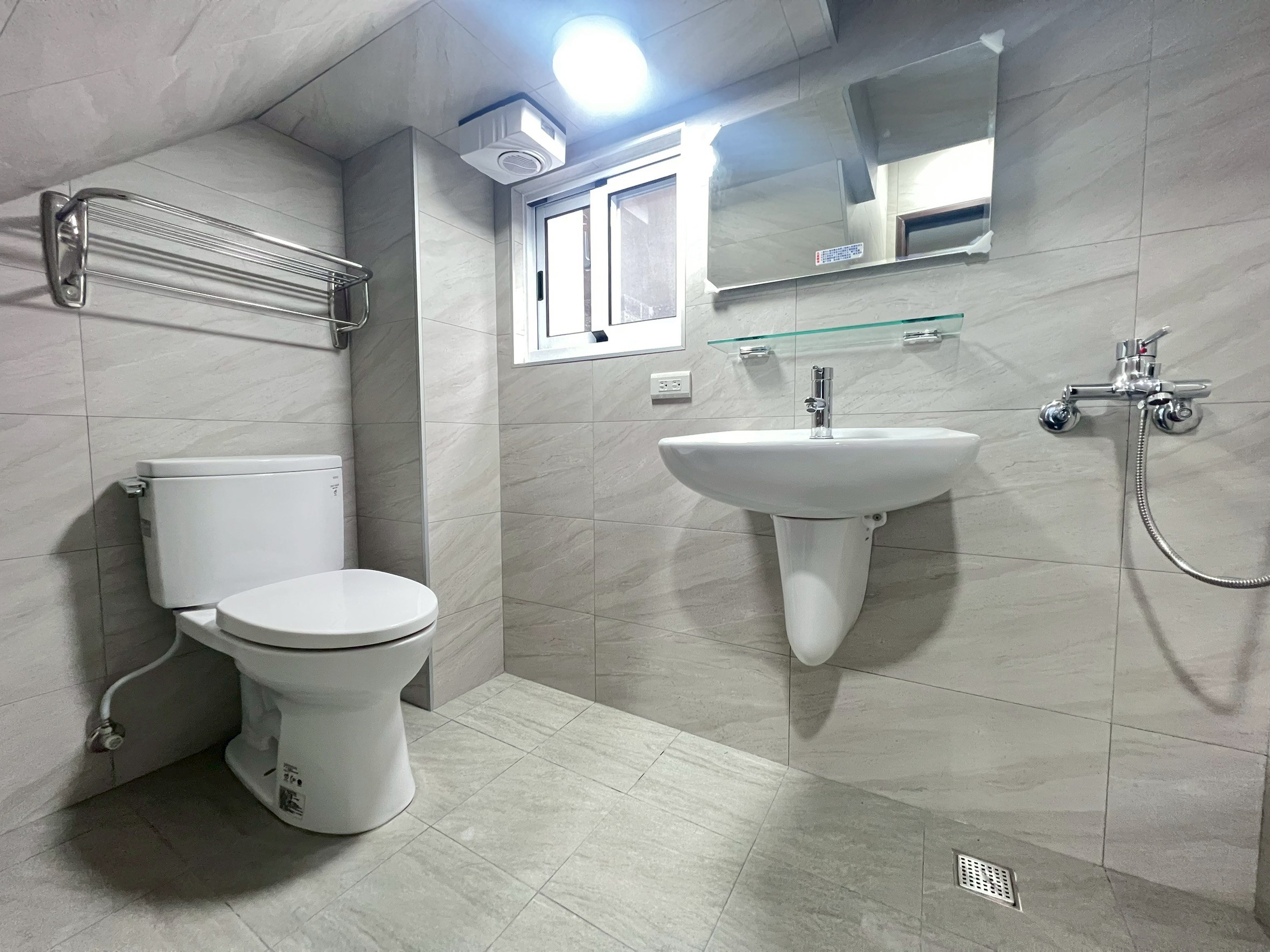 LINE_ALBUM_居易白_251219_2