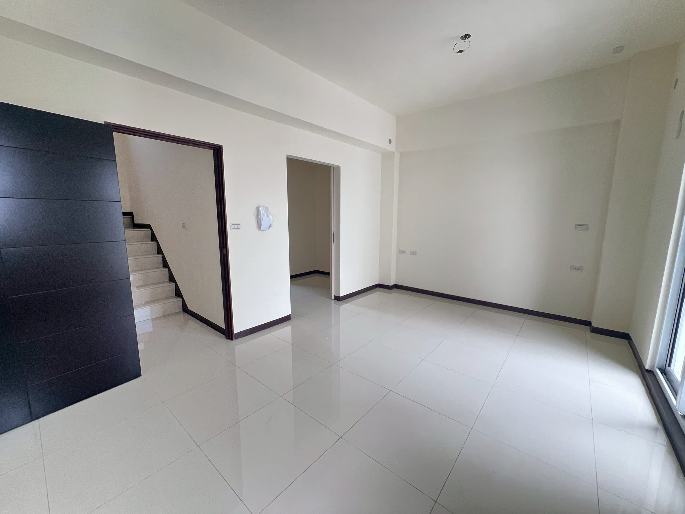 LINE_ALBUM_居易白_251219_23