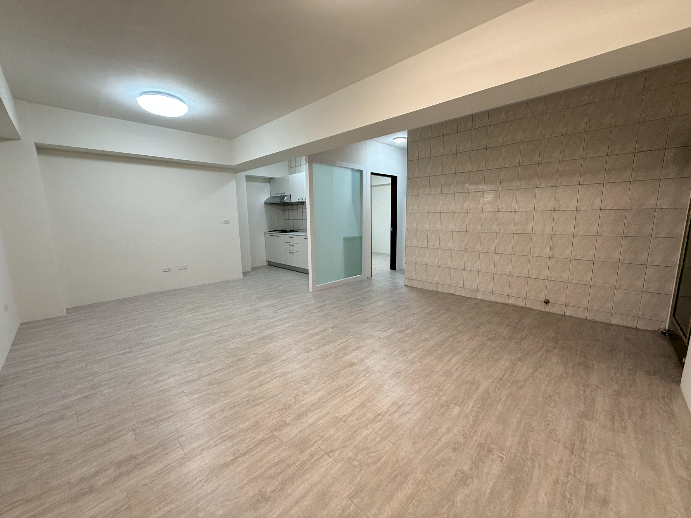 LINE_ALBUM_新化區大新路111巷48號3樓2 華廈_260109_2