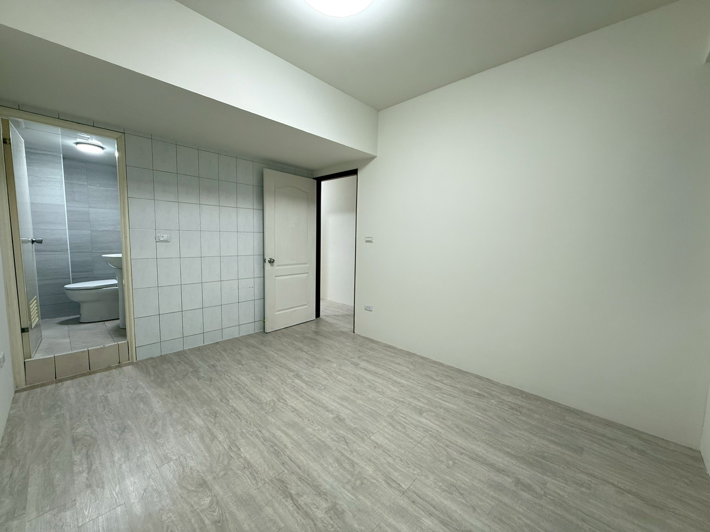 LINE_ALBUM_新化區大新路111巷48號3樓2 華廈_260109_9